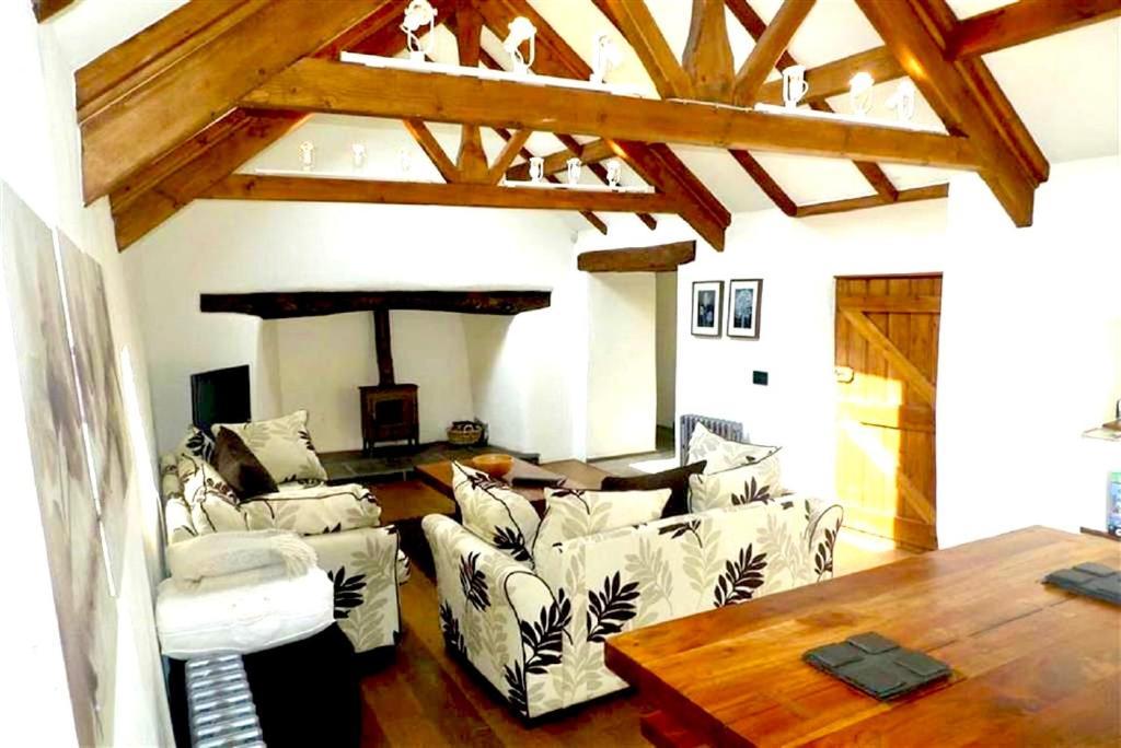 Beautiful Ancient Stone Cottage, Local Walks & Pub! Конви Экстерьер фото